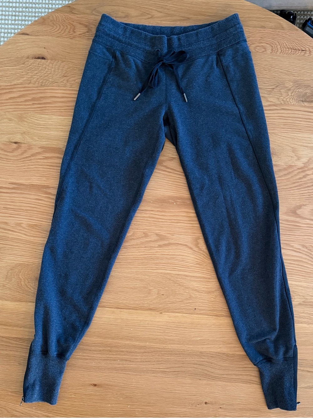 LULULEMON Heathered Charcoal Jogger Size 6 Ankle Zip